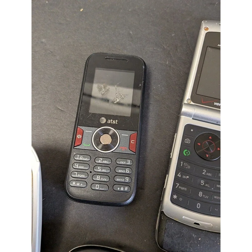 Flip, Slider and Smart Phone Lot - 8 Phones Total Untested